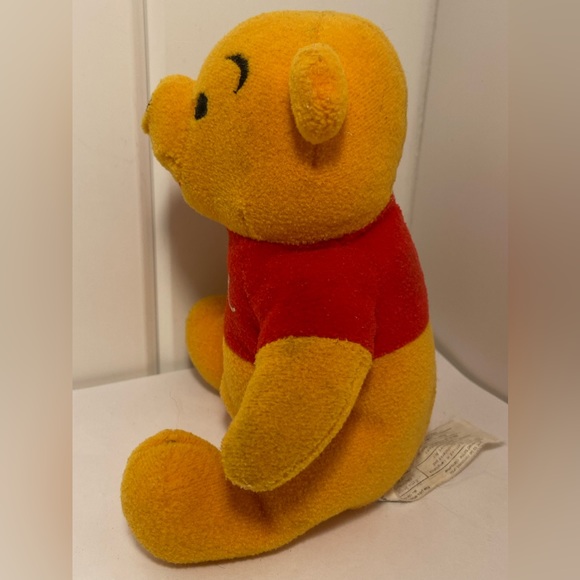 2 Vintage Disney Store Winnie the Pooh  belly rattle PLUSH McDonalds Toy mini - Picture 7 of 16